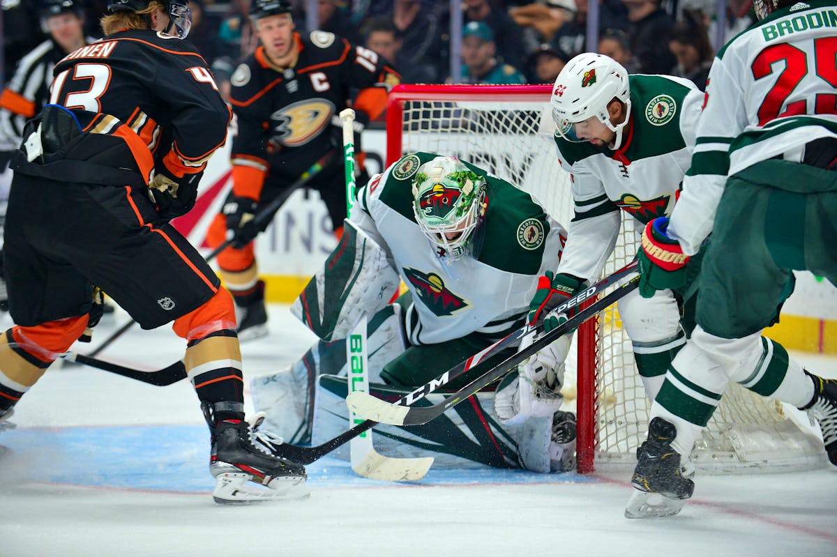 Kahkonen’s big game with Minnesota